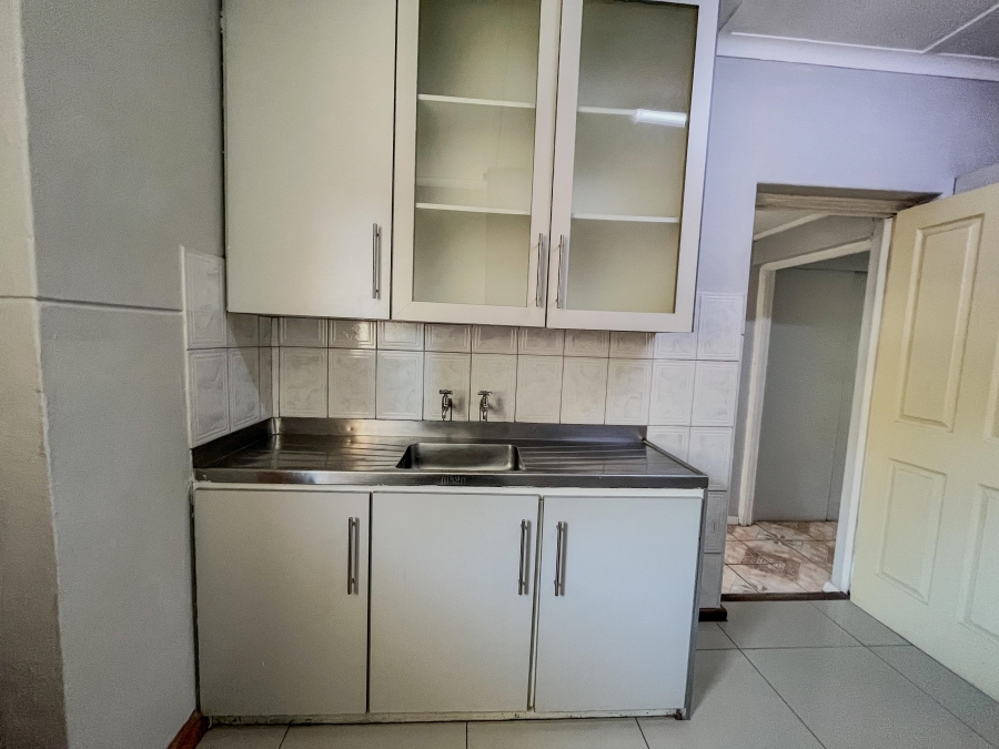 To Let 3 Bedroom Property for Rent in Thornton Western Cape